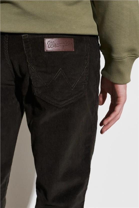 Wrangler W12S Moss Green 221 Erkek Slim Normal Bel Dar Texas Slim Pantolon