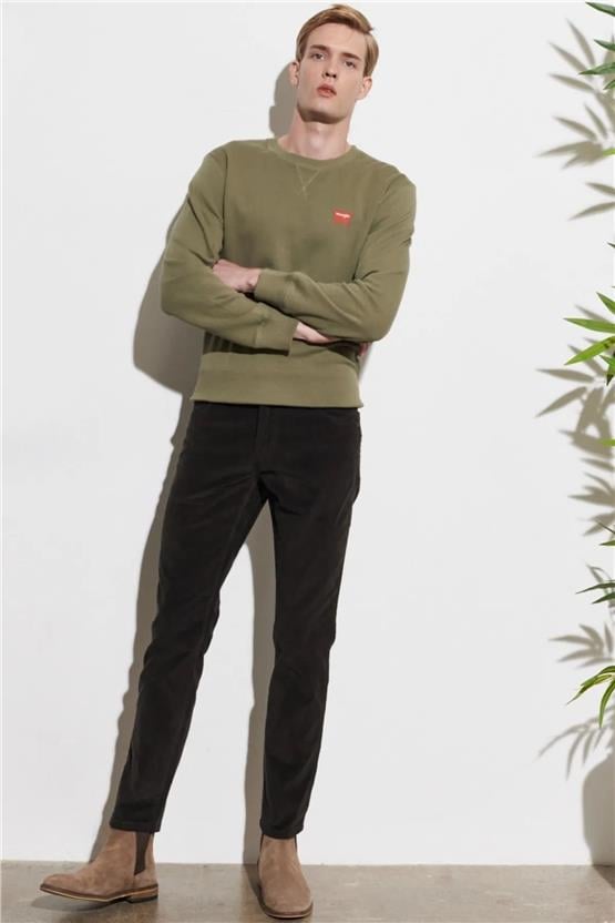 Wrangler W12S Moss Green 221 Erkek Slim Normal Bel Dar Texas Slim Pantolon