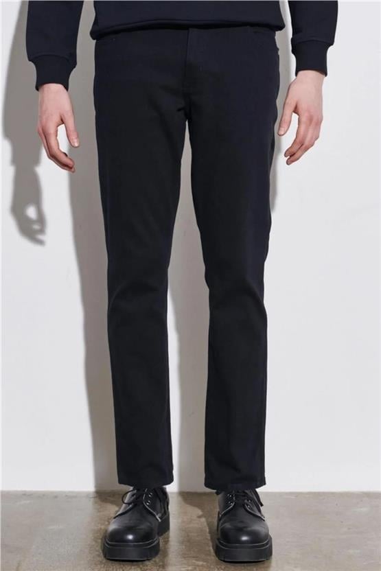 Wrangler W12S Siyah 001 Erkek Slim Normal Bel Dar Texas Slim Jean Pantolon