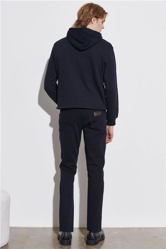 Wrangler W12S Siyah 001 Erkek Slim Normal Bel Dar Texas Slim Jean Pantolon