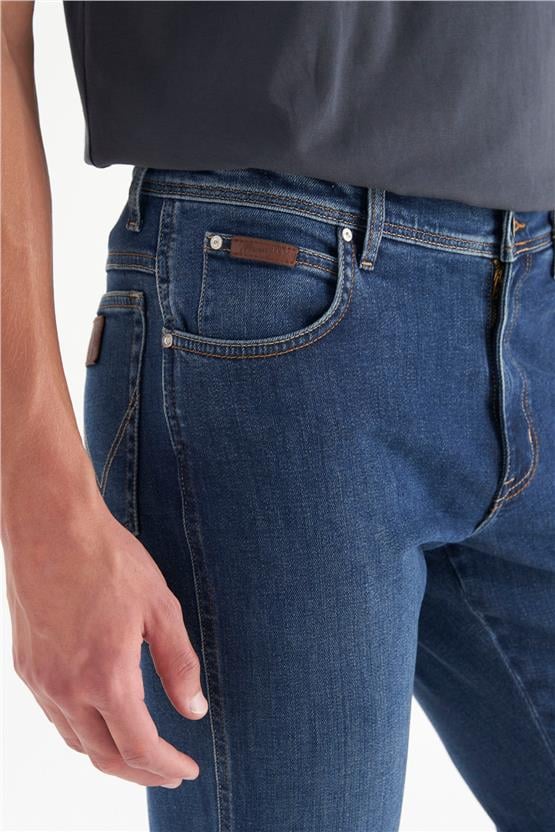 Wrangler W12S00032 Texas Slım 317 Dark Indıgo Erkek Slım Normal Bel Dar Paca Jean Pantolon