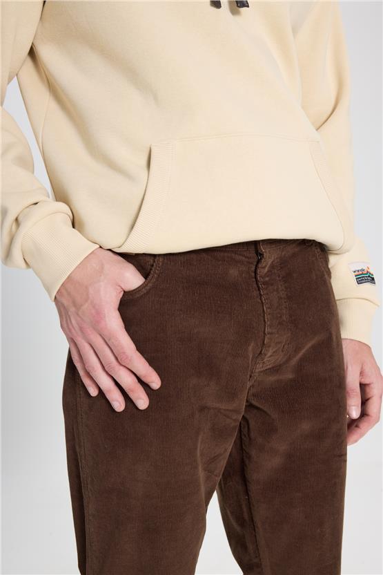 Wrangler W12Sec Texas Kadıfe H31 Coffee Bean Erkek Slım Normal Bel Dar Paca Kadıfe Jogger Pantolon