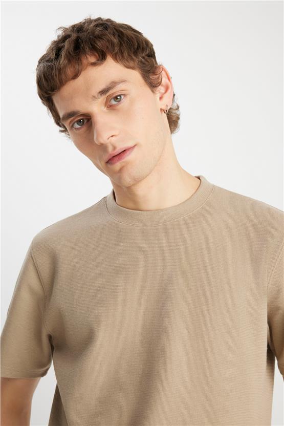 Wrangler W2510718 614 Beıge Erkek Relaxed Fıt Dokulu Basıc T-Shırt