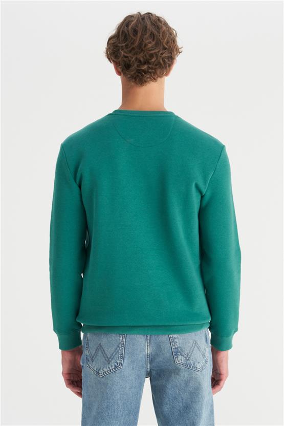 Wrangler W2520133 300 Green Erkek Erkek Mıd Logo Baskılı Sweatshırt