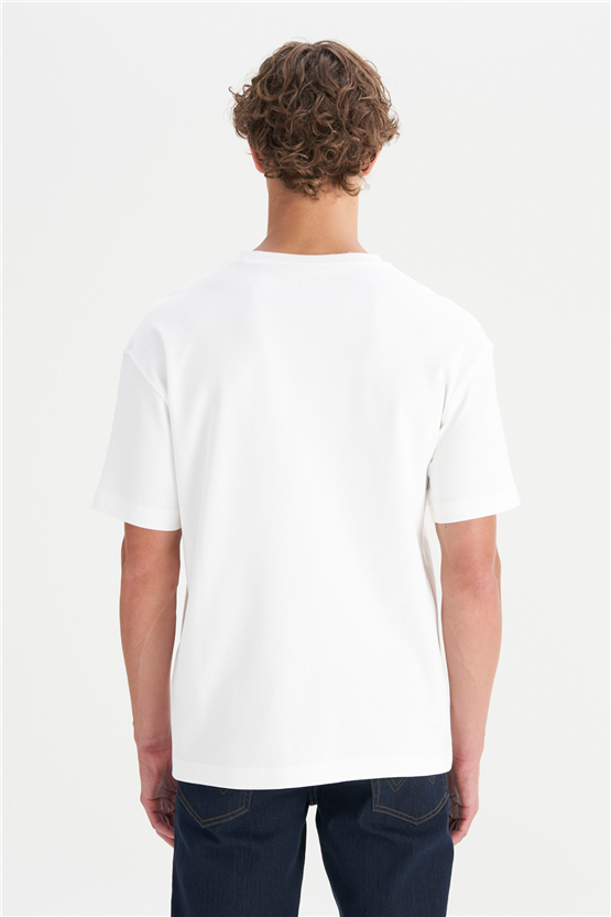 Wrangler W2520166 Off Whıte Erkek Oversıze Kısa Kollu Bısıklet Yaka Logo Baskılı T-Shırt