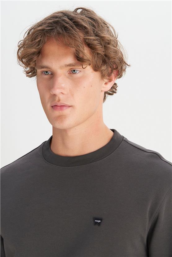 Wrangler W2520255 33W Faded Black Erkek Patch Logo Baskılı Regular Bısıklet Yaka Sweatshırt