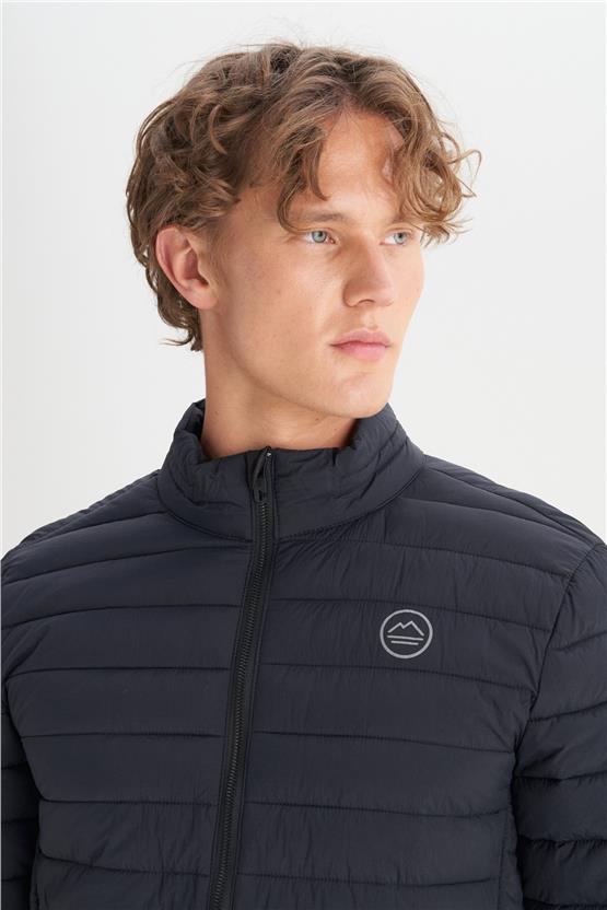 Wrangler W2520510 001 Black Erkek Sısme Mont