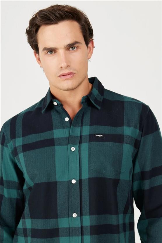 Wrangler W5A26X G61 Dark Matcha Erkek Tek Cep Gomlek