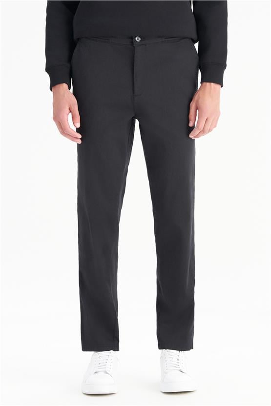 Wrangler Wm01200001 001 Black Erkek Slım Normal Bel Dar Paca Tencel Pantolon