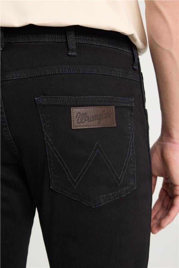 Wrangler W211843 008 Blackeagle Erkek Arızona Denım Pantolon