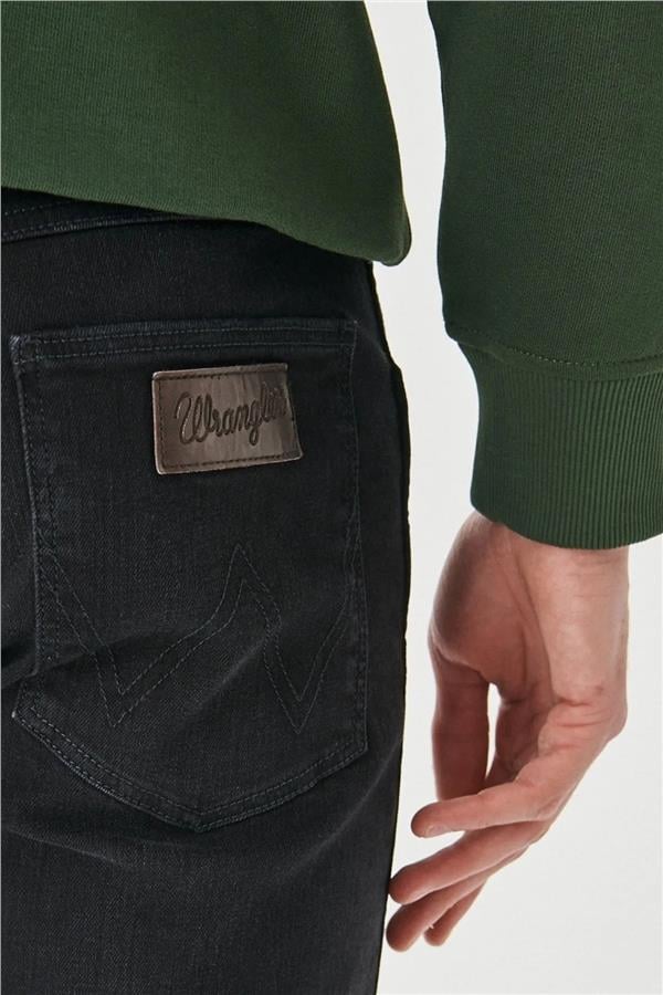 Wrangler W211843 W12O Arızona 008 Black Eagle Erkek Normal Bel Duz Paca Jean Pantolon
