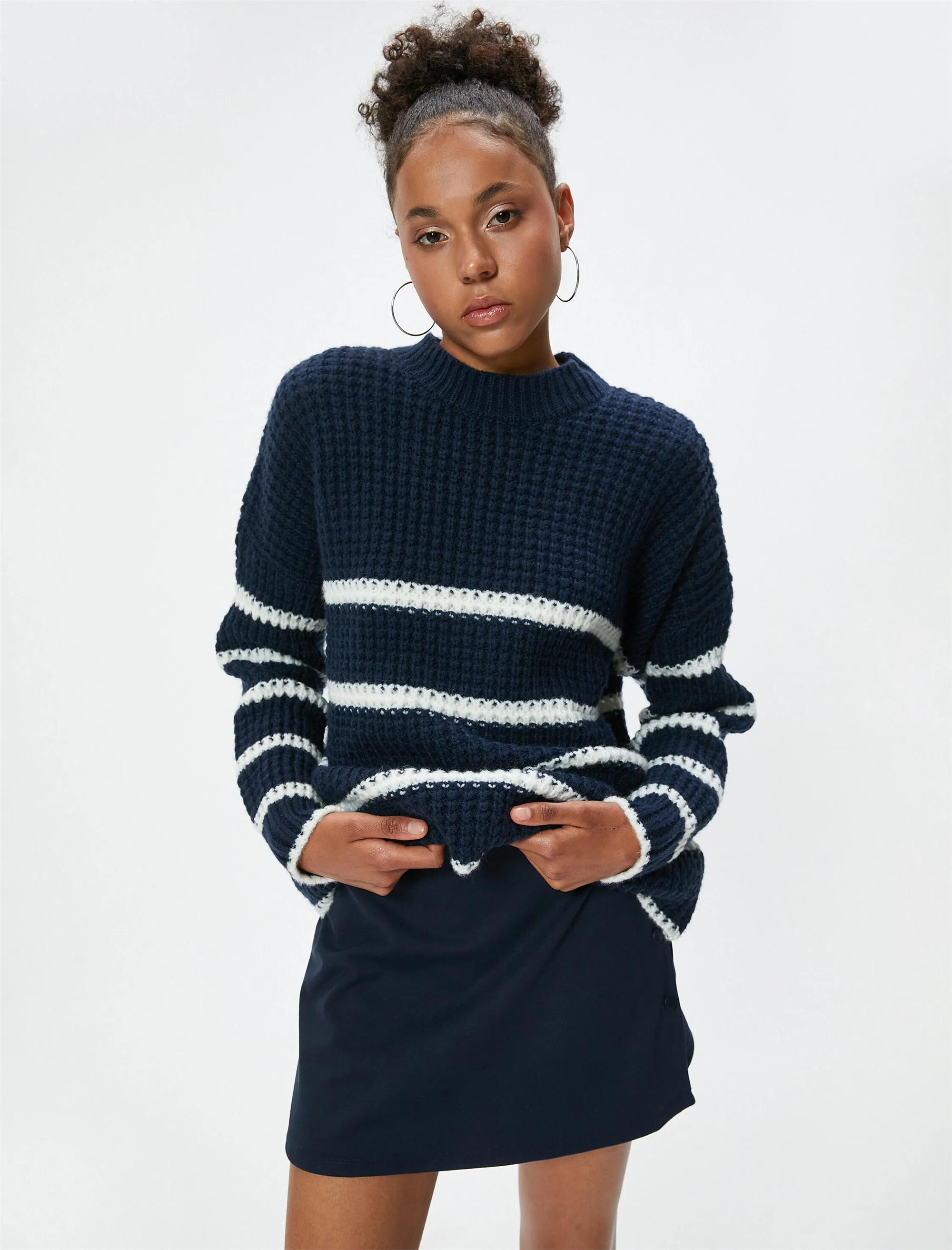 紺110 LCW Kids Bej Bisiklet Yaka Dinozor Baskılı Erkek Çocuk Sweatshirt