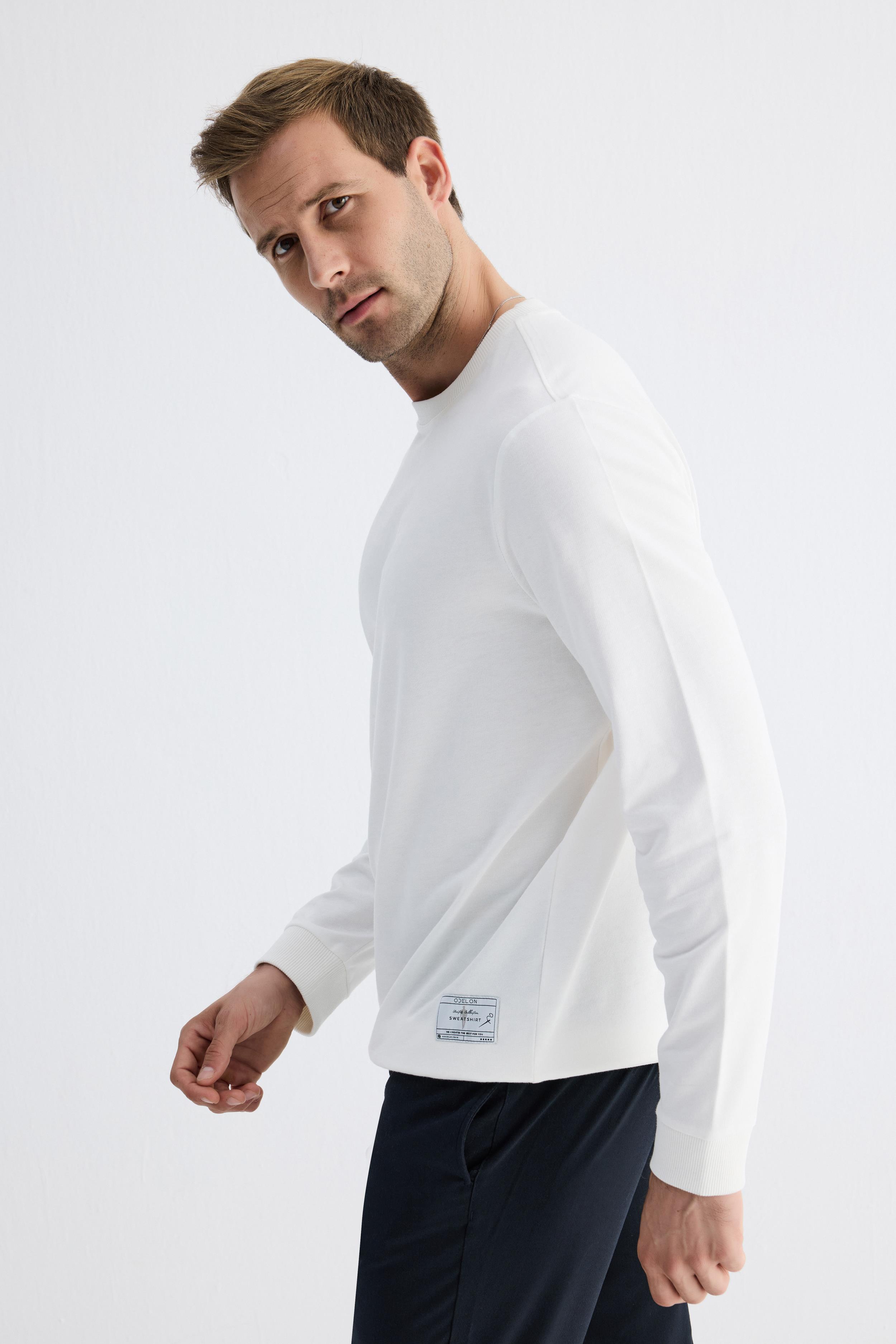  Basic Bisiklet Yaka Rahat Kalıp Düz Erkek Beyaz Sweatshirt 