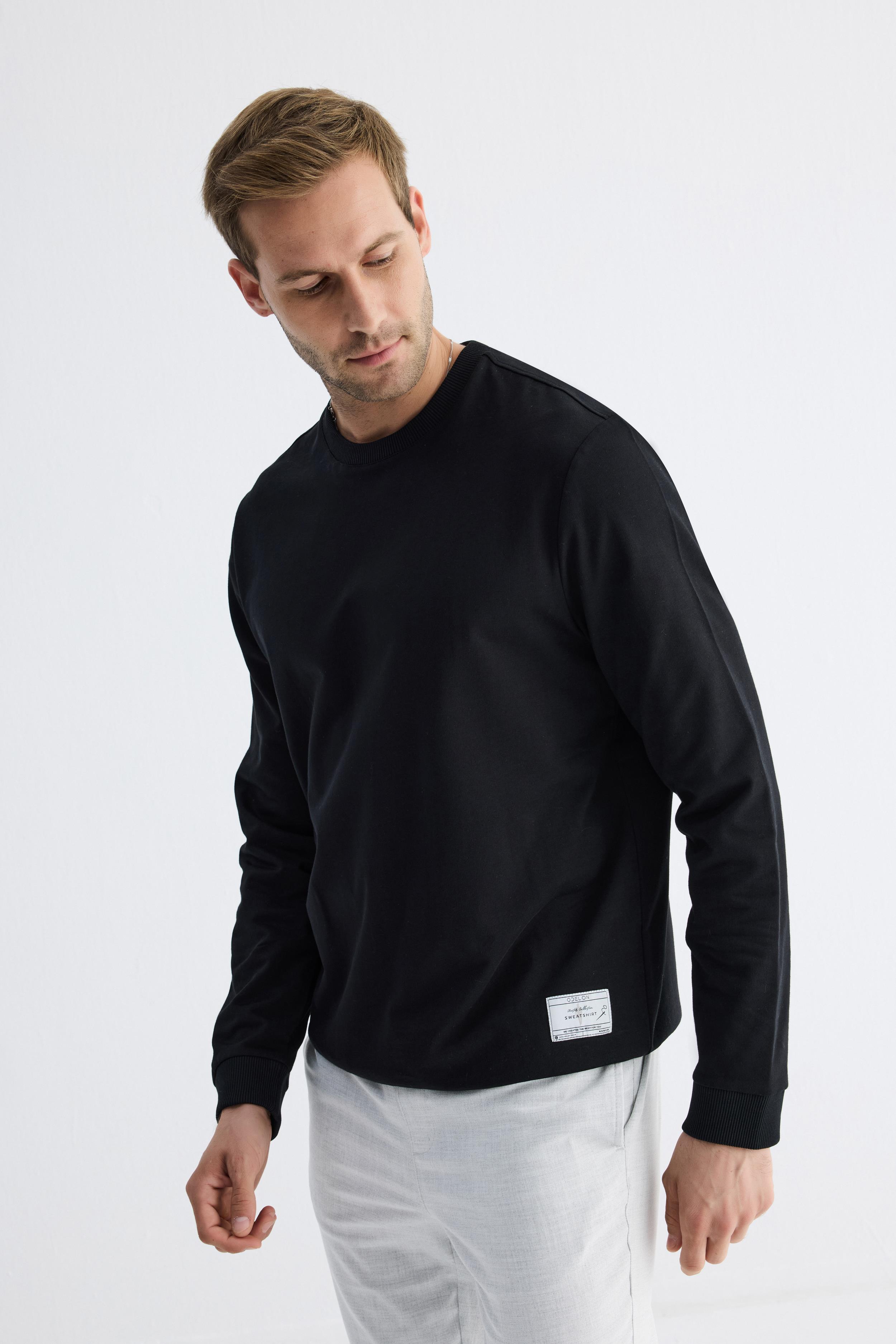  Basic Bisiklet Yaka Rahat Kalıp Düz Erkek Siyah Sweatshirt 