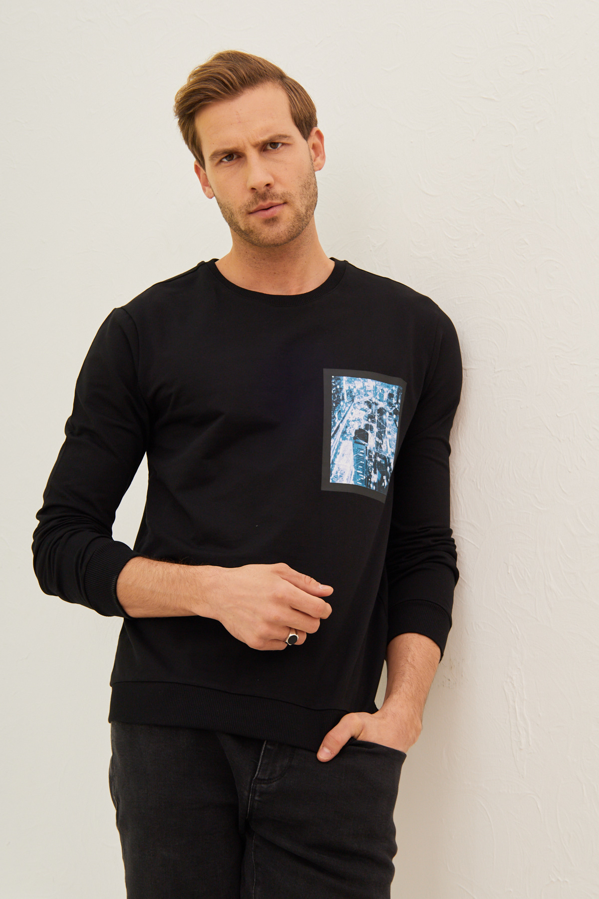 Erkek Önü Baskılı Bisiklet Yaka Spor Sweatshirt Siyah