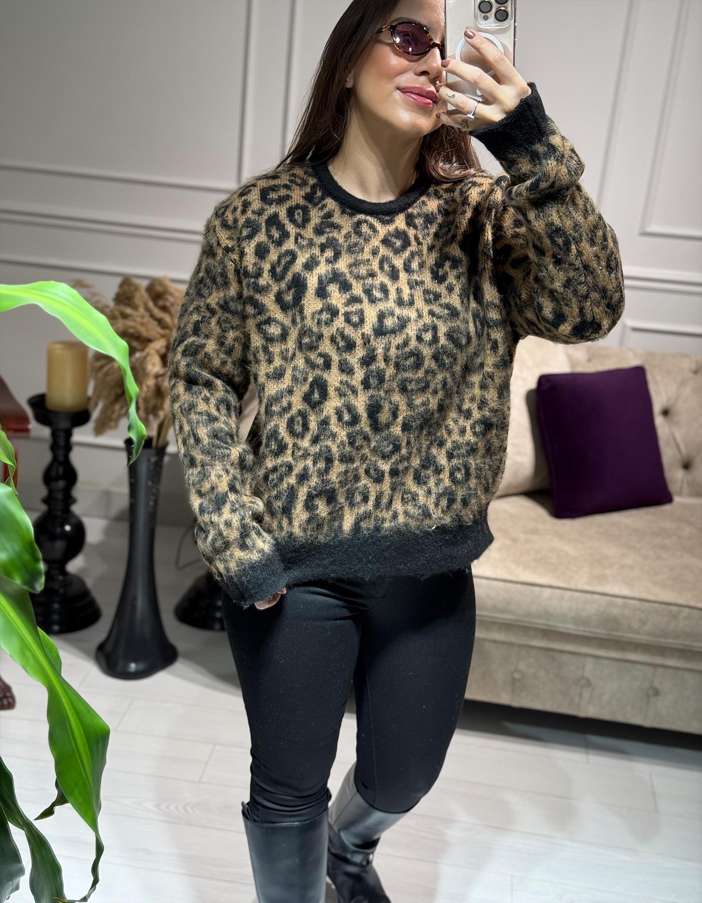 Leoparlı Salaş Kazak 