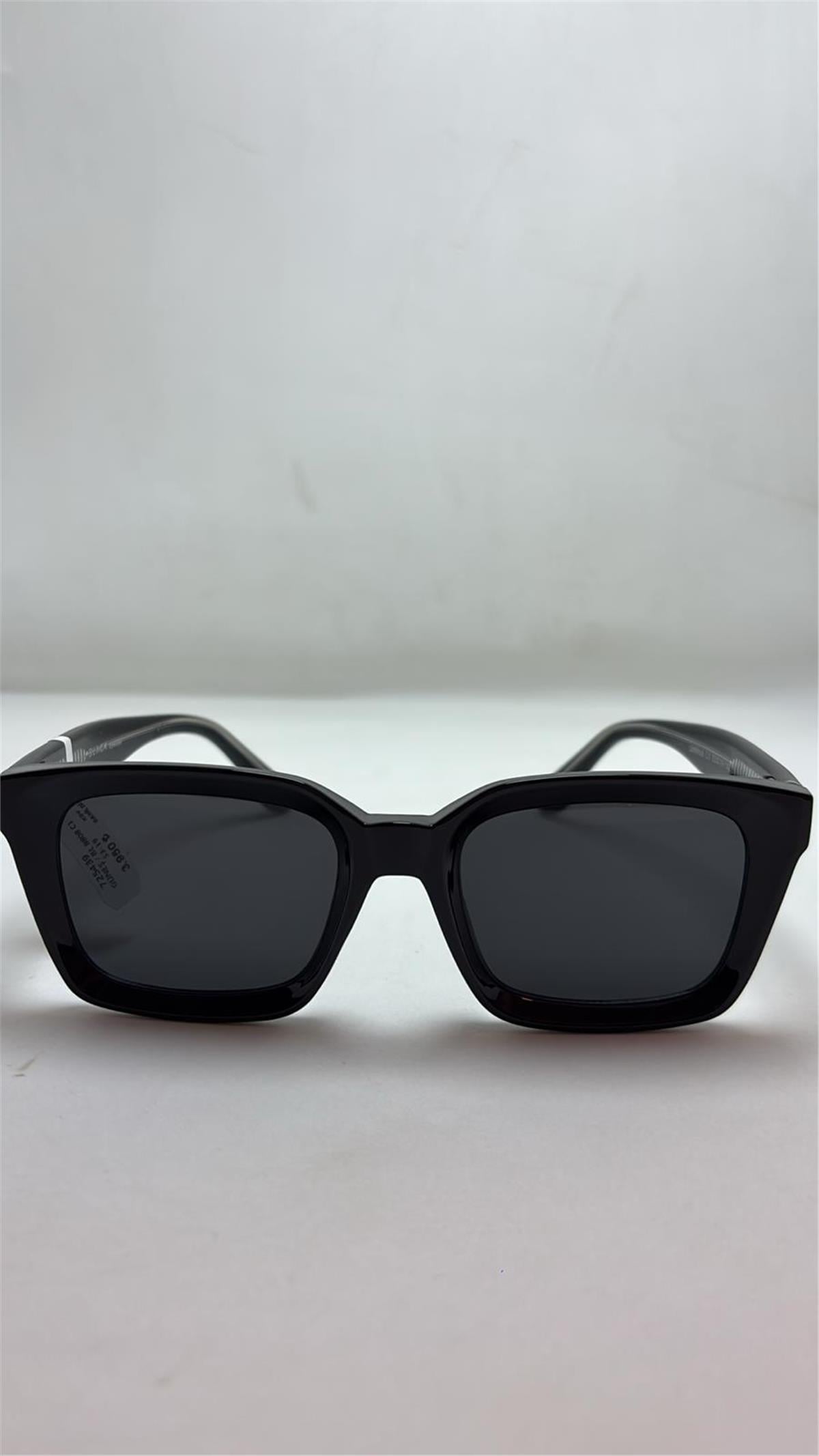 BLACK 8808 C1 53-19-142 Güneş Gözlüğü