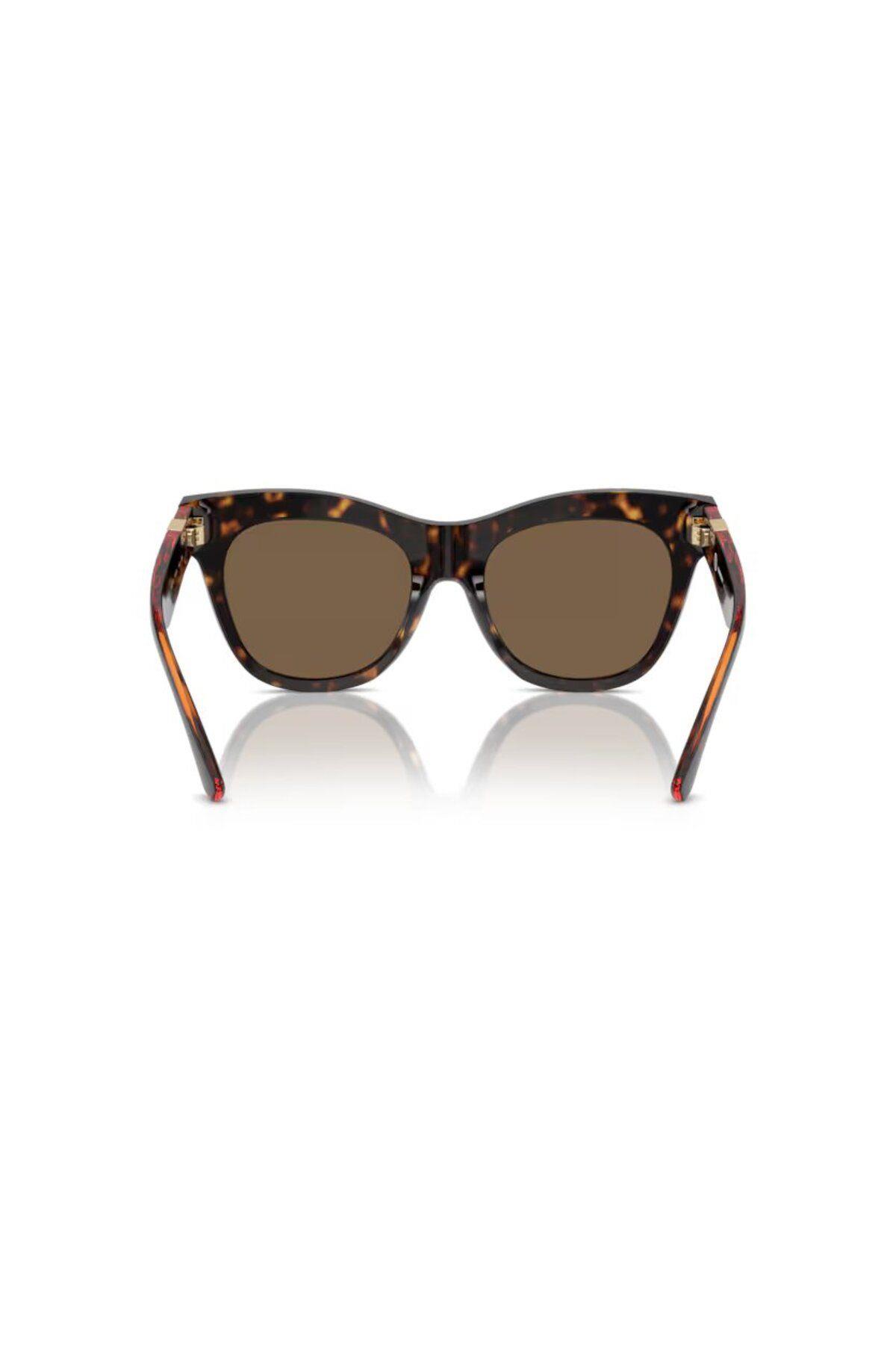burberry-4418-300273-54-19-gunes-gozlu-2c-a77.jpg