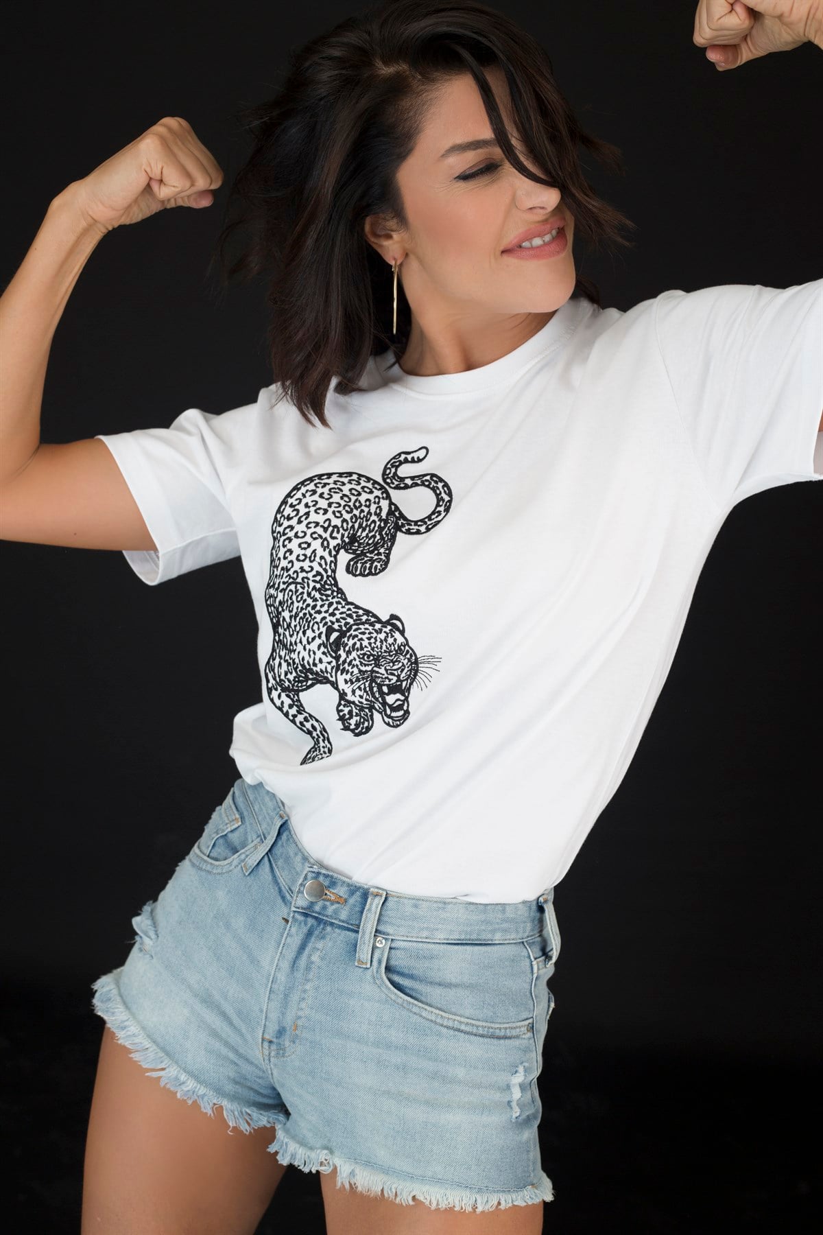 EMBROIDERED LEOPARD Tshirt 