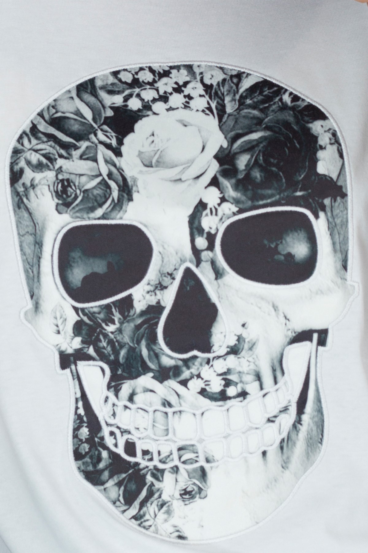 DIGITAL PRINTED-EMBROIDERED SKULL Tshirt