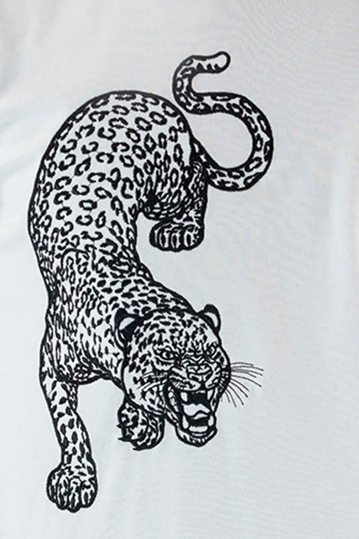 EMBROIDERED LEOPARD Tshirt 