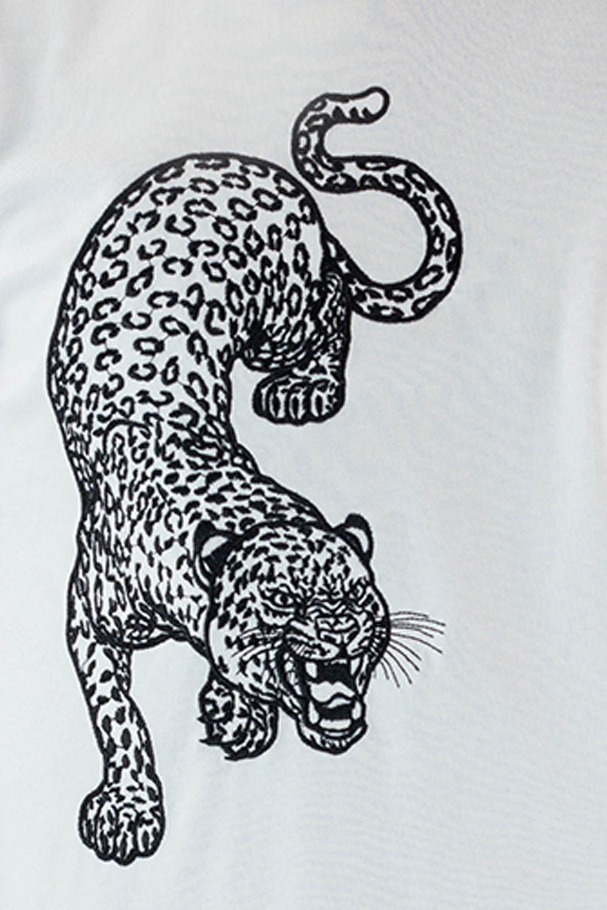 EMBROIDERED LEOPARD Tshirt