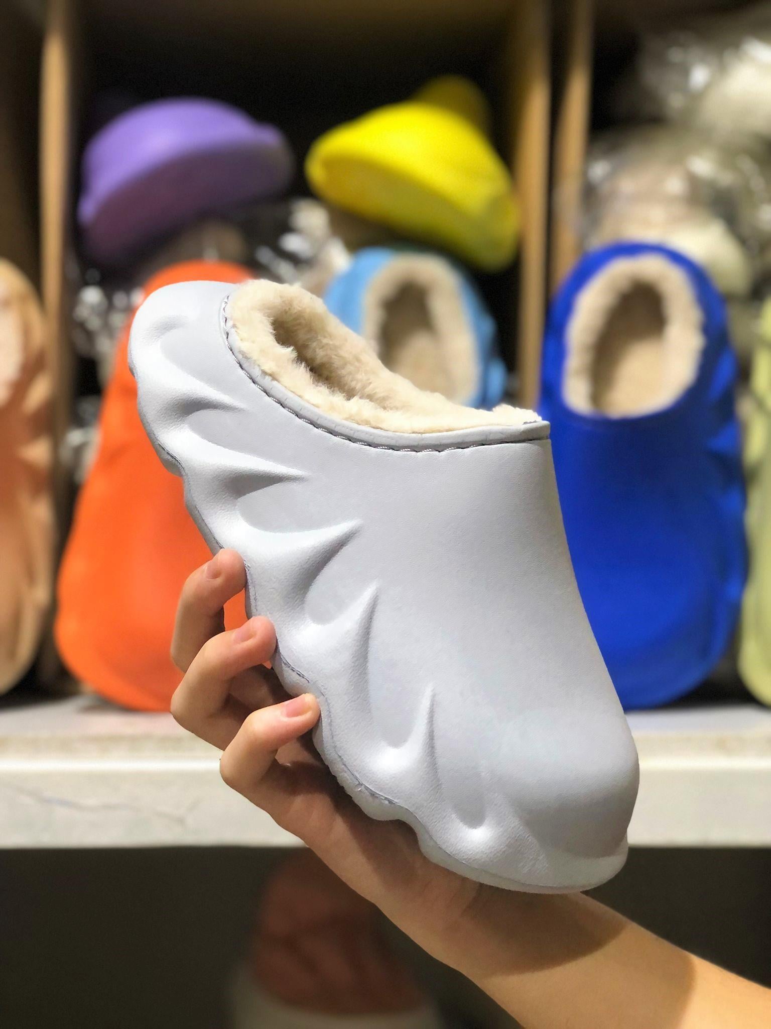 Alev Desenli Dikişsiz Terlik