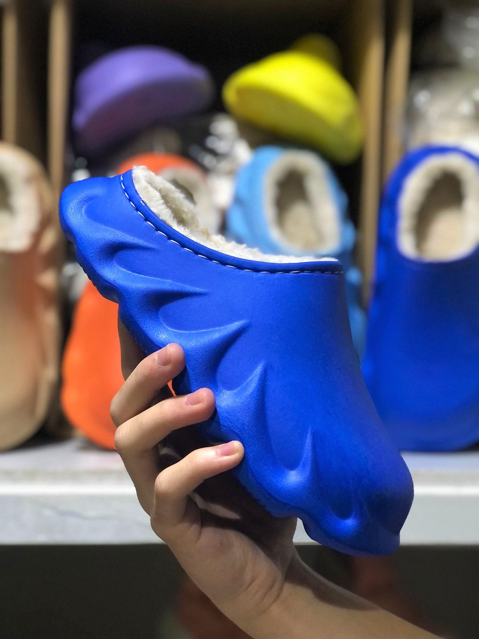 Alev Desenli Dikişsiz Terlik