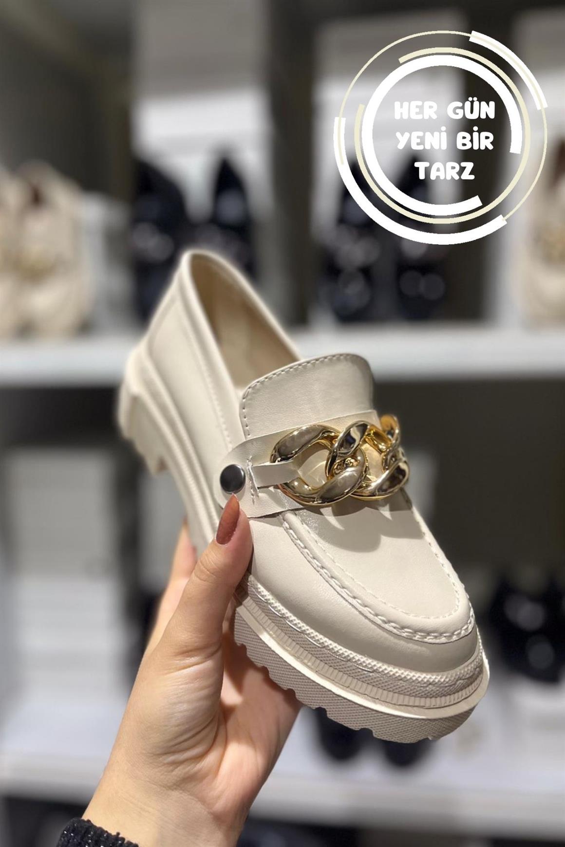 Gilga Loafer Kalın Taban Rugan Kadın Ayakkabısı