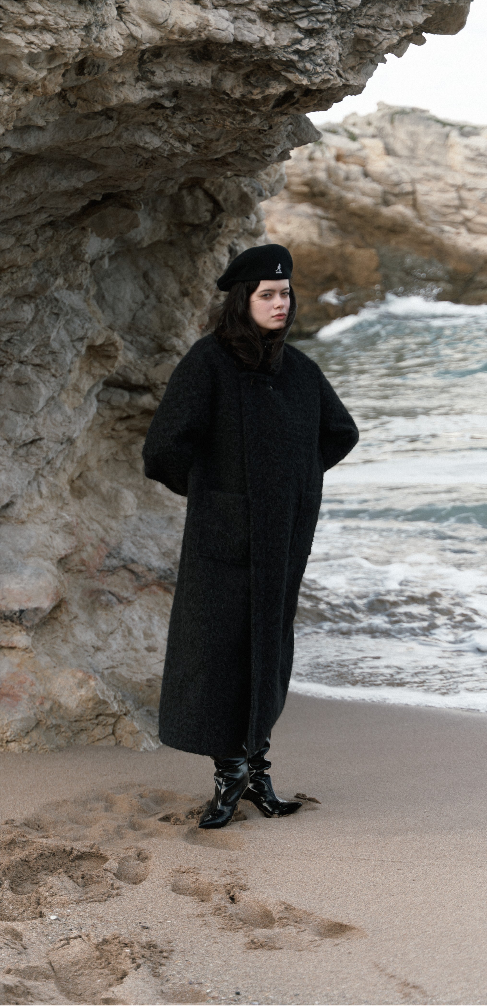 Diana Siyah Uzun Kaban