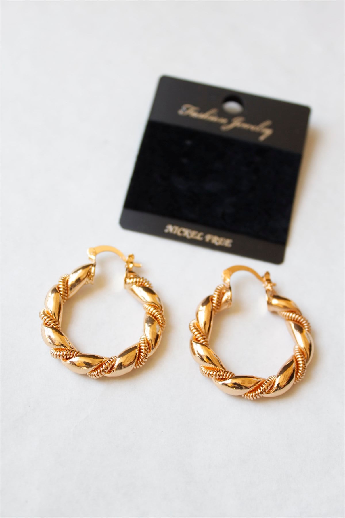 Çift Burgu Detaylı Küpe Gold