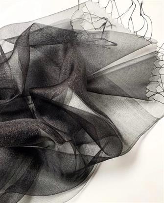 İPEKLİ ÇİFT KATLI SİMLİ ŞAL - SİYAH