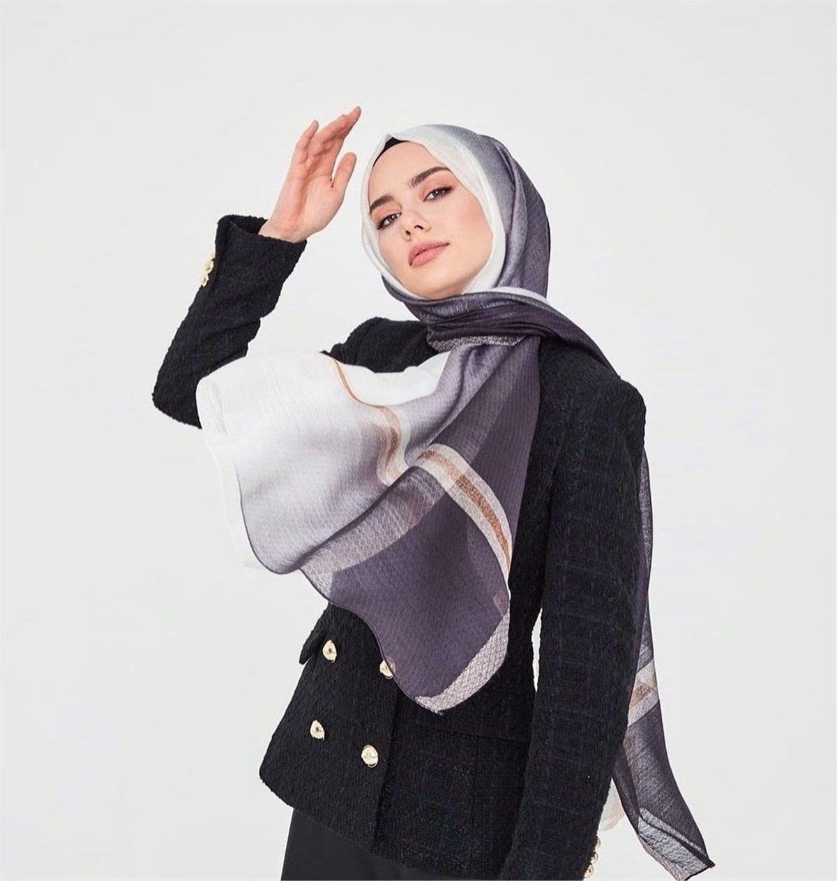 İPEKLİ DEGRADE SİMLİ ŞAL - SİYAH - BEYAZ