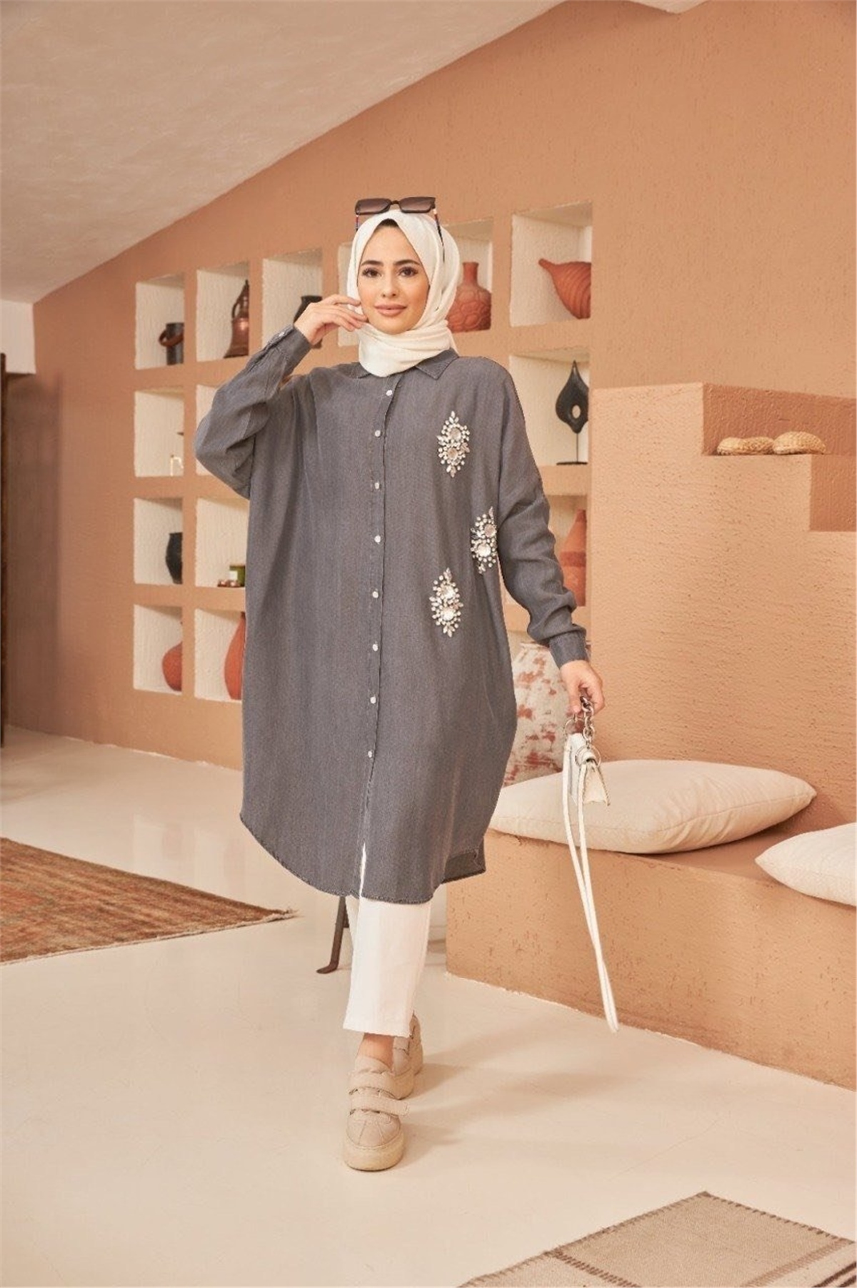 Merve Sultan Butik | Taş İşlemeli Tensel Gömlek Tunik - Gri | Tunik |  649,90 TL