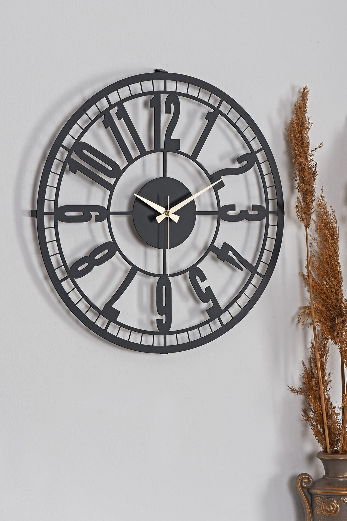 MUYİKA Bruno Metal Siyah Duvar Saati 50x50cm MDS-50