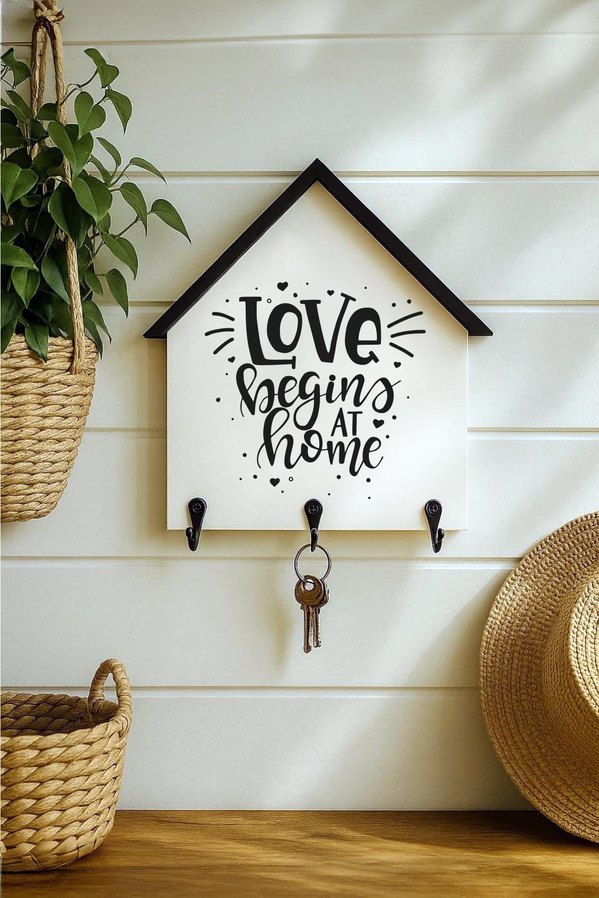 Dekoratif Ahşap Anahtarlık Askılık 25x24 cm – MDF 3 Katlı Duvar Tipi Metal Kancalı, Love Begins 