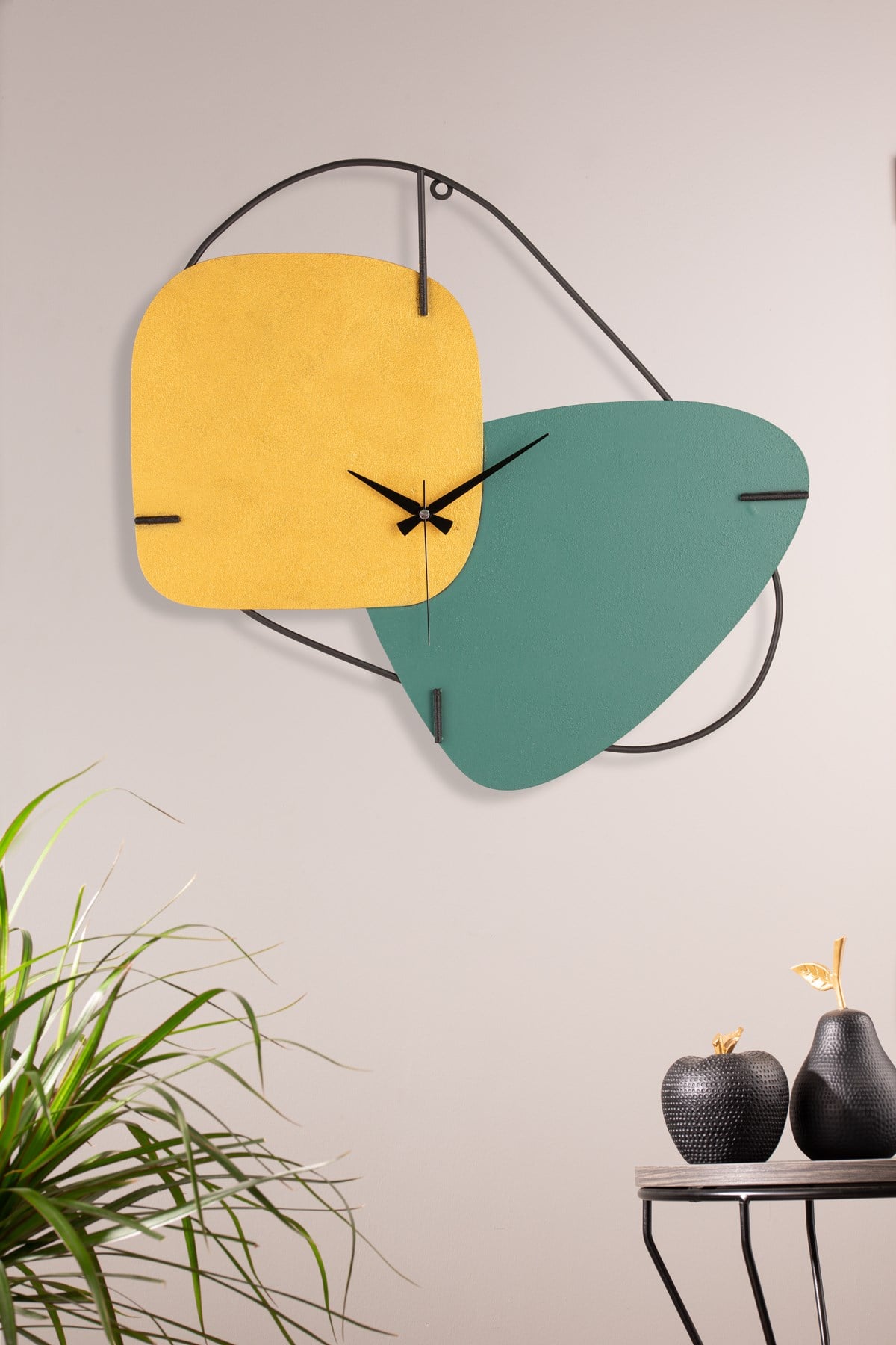 MUYİKA Brazil Metal Hand-Made 58x55cm Sessiz Mekanizmalı Dekoratif Duvar Saati 