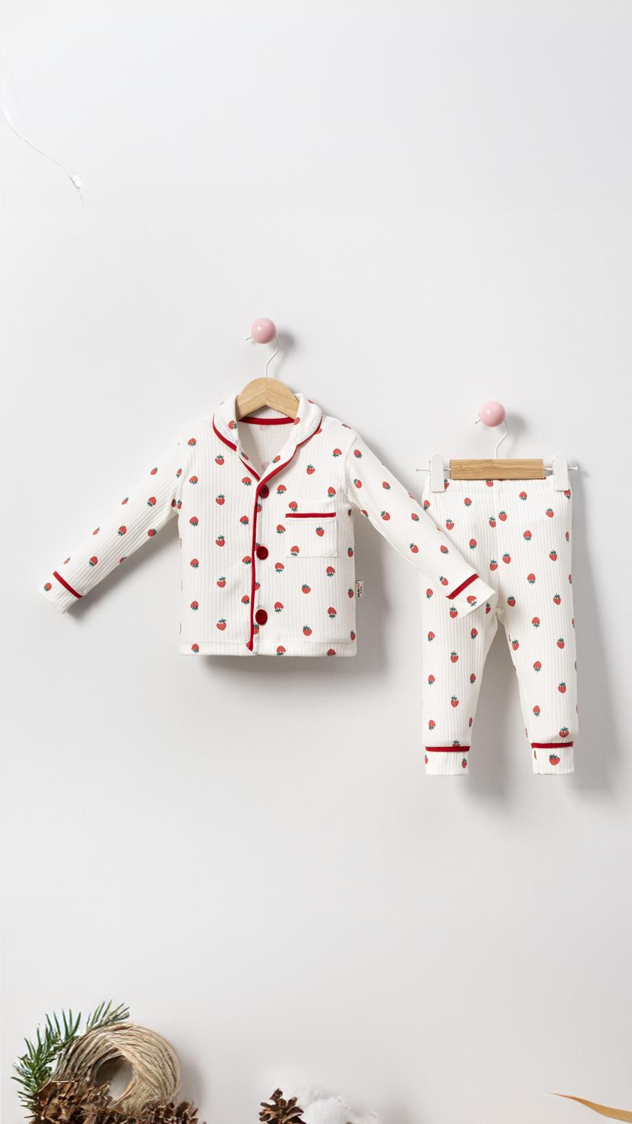Kız Bebek Pijama Takımı Çilek Desenli  6-18 AY