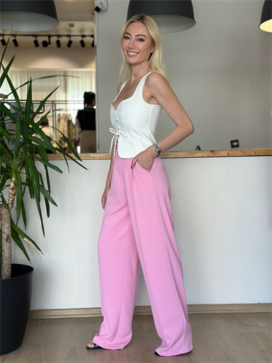 Beyaz Korse Detay Üst