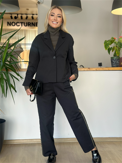 BGN Workshop Siyah Mini Ceket Askı0028