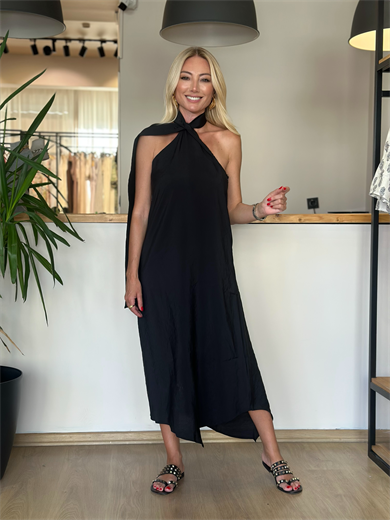 Boyun Detaylı Siyah Elbise Askı0020