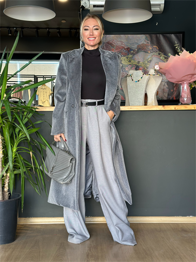 Cep Detaylı Gri Kaban 