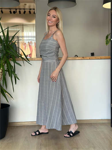 Çizgi Detaylı Elbise