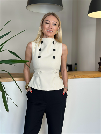 Ekru Düğme Detaylı Bluz Askı0055