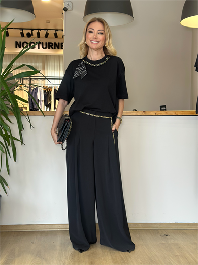 Fular Zincir Detaylı Siyah Tshirt Askı0016