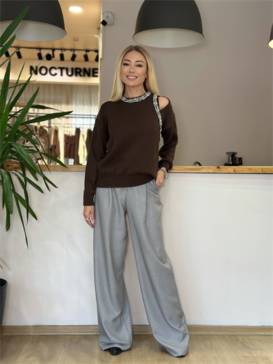 Kahve Taş Detaylı Kazak Askı00403