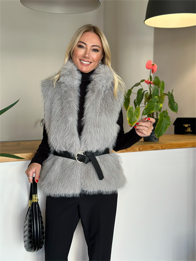 Kemer Detaylı Kürk Yelek Askı00102