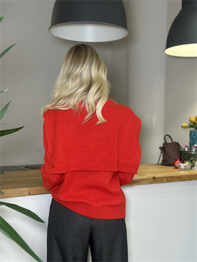 Kırmızı Bağlamalı Kazak Askı00412