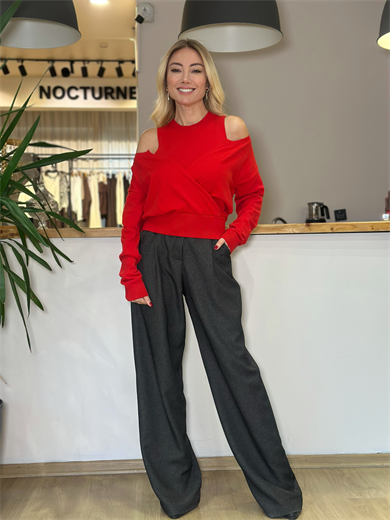 Kırmızı Hırkalı Takım Askı00414