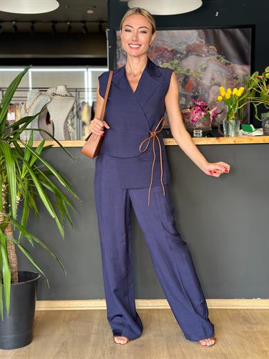 Lacivert Asimetrik Yelekli Özel Dikim Takım